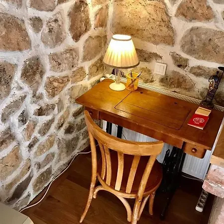 Ferienhaus Ida Isole - Magnificent Stone House On Ida Mountains.